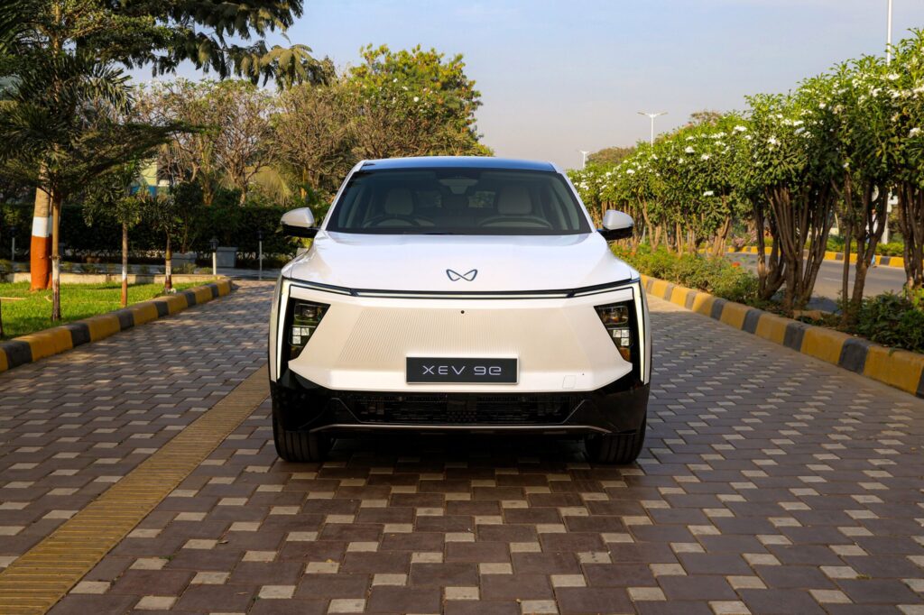 Mahindra XEV 9e Exterior Design