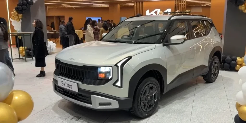 new kia seltos Base model 2026 exterior 
