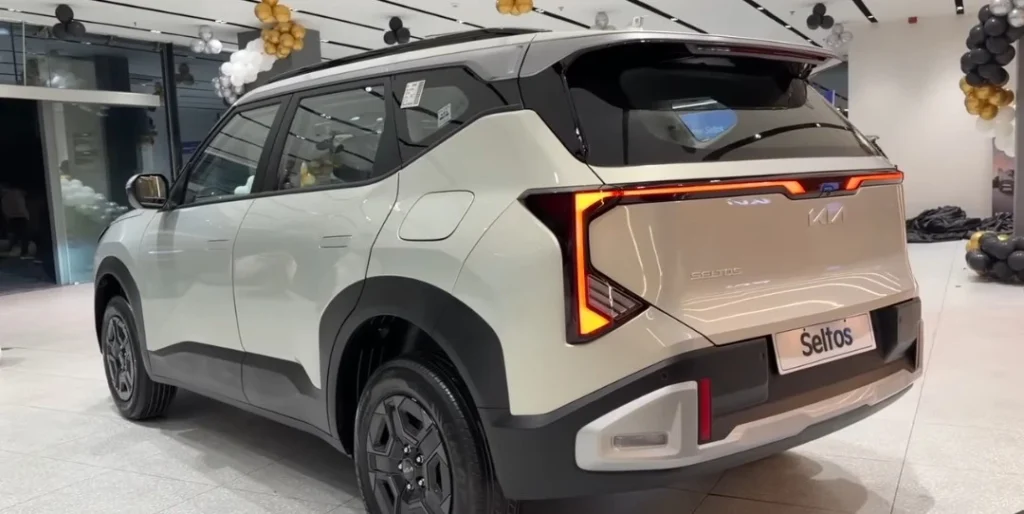 New kia seltos hte (o) back profile 