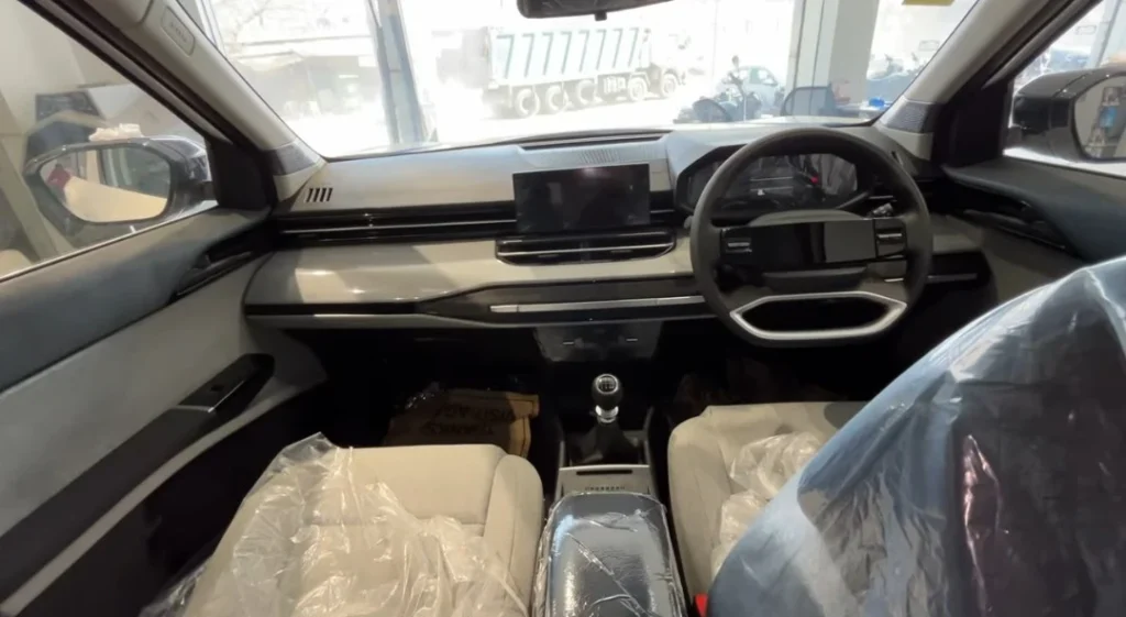 Tata Sierra pure plus diesel mt interior 